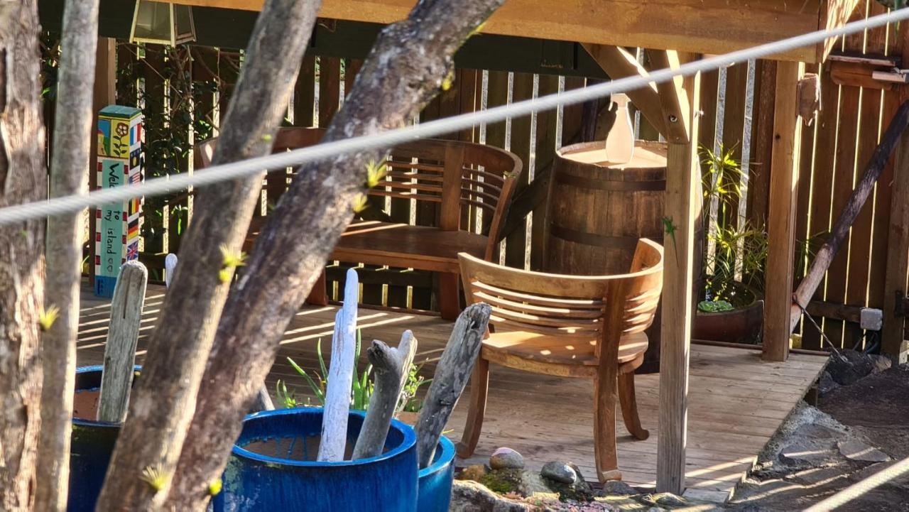 סן-קלוד Les Bananes Vertes Ecolodges מראה חיצוני תמונה